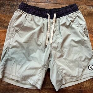 Vuori Men's Lined Athletic Short Size Medium